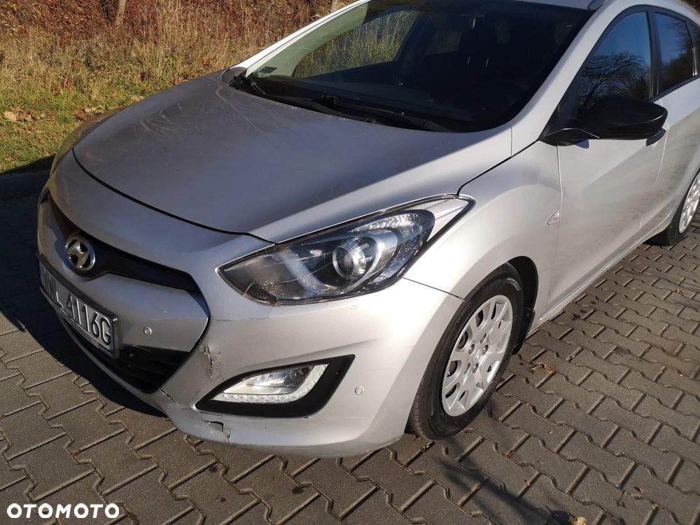 Hyundai i30 1.6 CRDi Trend - 11