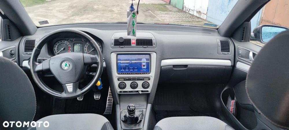 Skoda Octavia 2.0 TDI DPF RS - 4