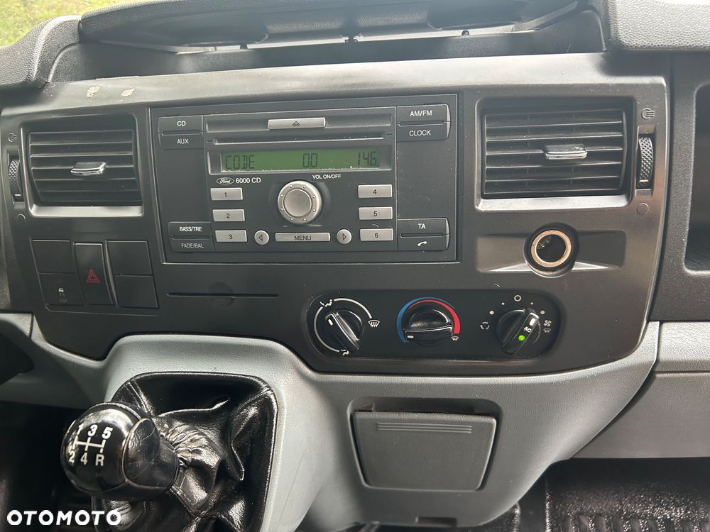 Ford Transit - 22