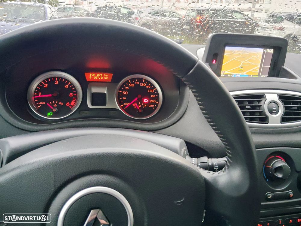 Renault Clio 1.5 dCi Dynamique S - 2