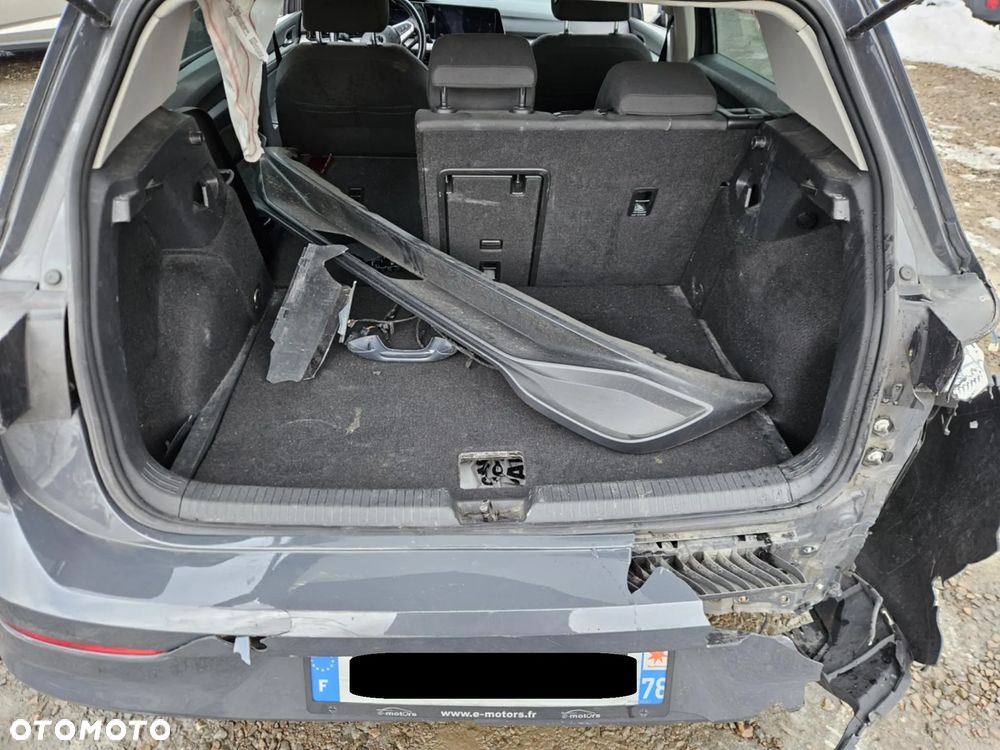 Volkswagen Golf 1.0 eTSI OPF DSG Life - 12