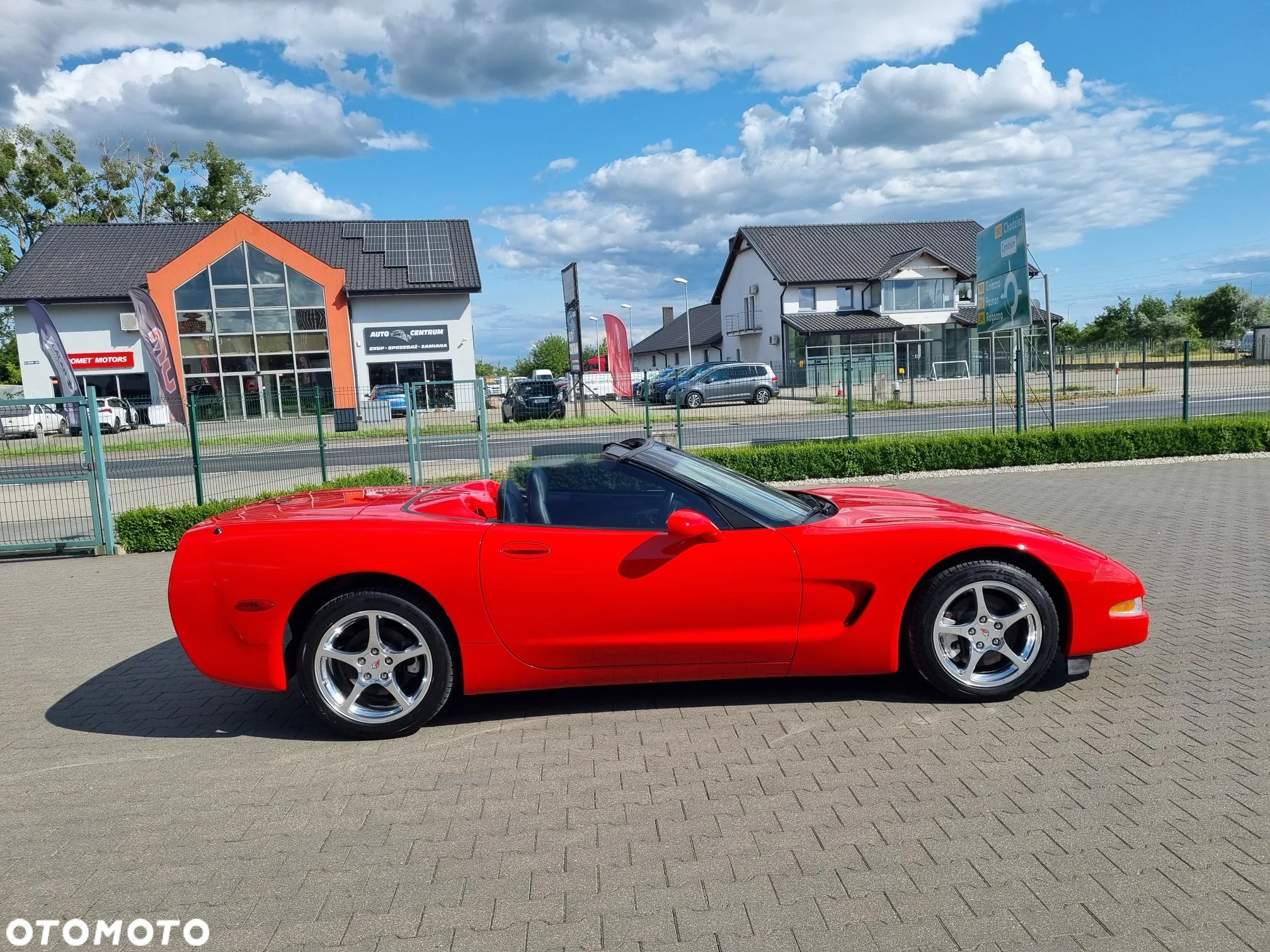 Chevrolet Corvette - 9