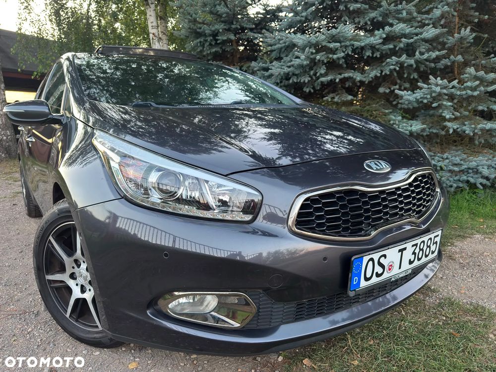 Kia Ceed 1.6 GDI DCT Platinum Edition - 1