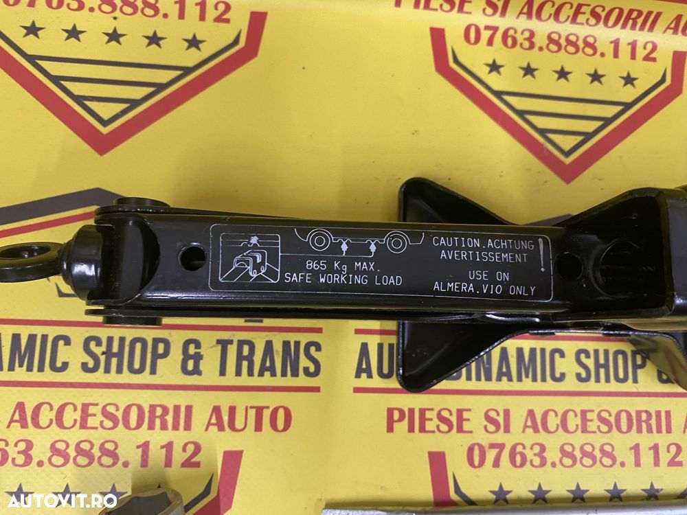 Cric auto original Nissan Almera cu cheie roata coarba 99550- BU001 - 3