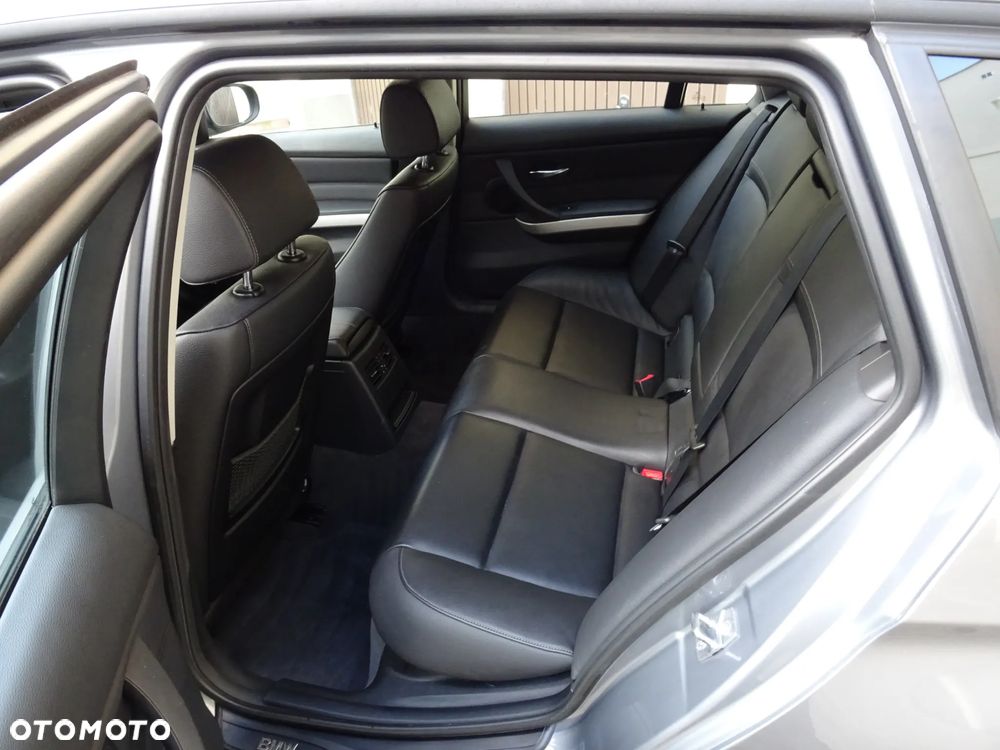 BMW Seria 3 320d xDrive DPF Touring Edition Fleet Lifestyle - 8