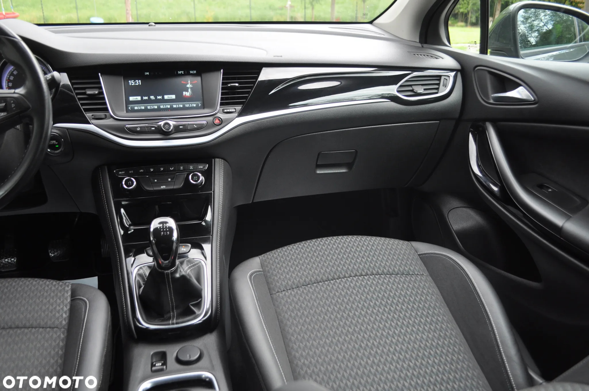 Opel Astra 1.4 Turbo Start/Stop Innovation - 24