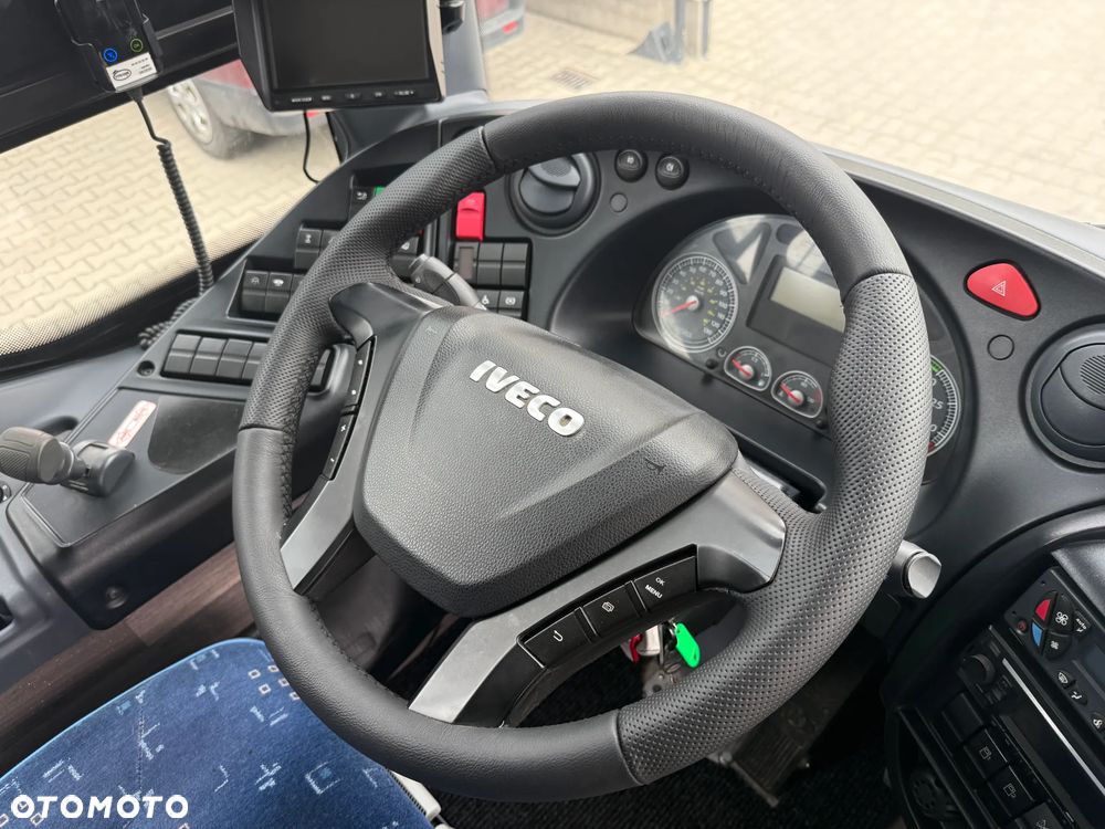 Iveco Crossway - 18