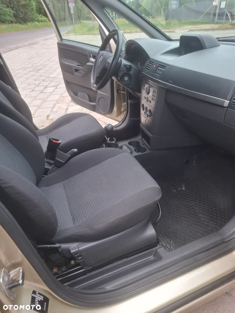 Opel Meriva 1.6 16V - 6