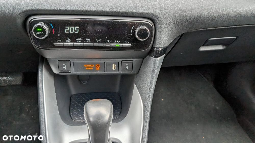 Toyota Yaris Hybrid 1.5 Style - 15