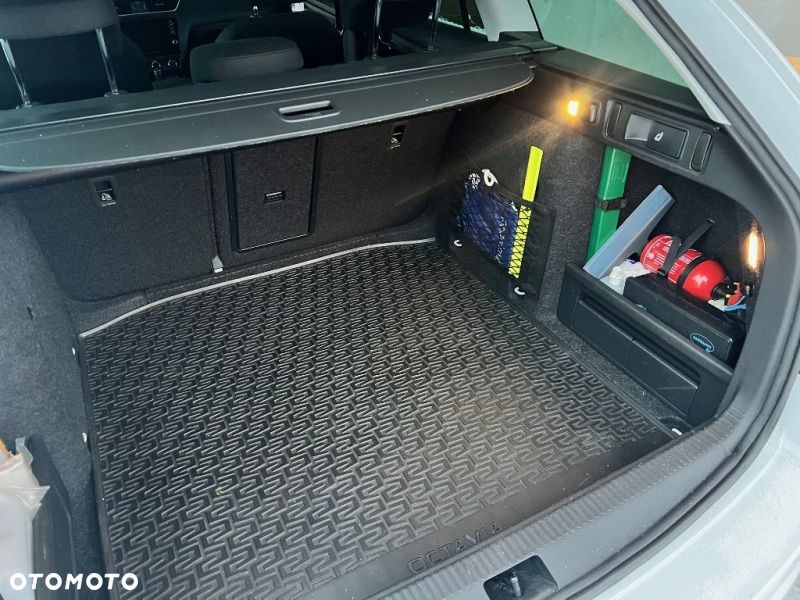 Skoda Octavia 1.8 TSI 4x4 DSG Scout - 24