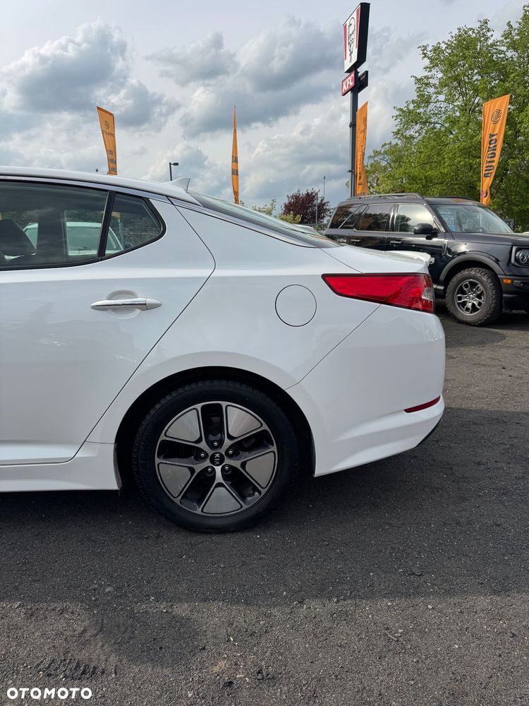 Kia Optima 2.0 Hybrid L - 9