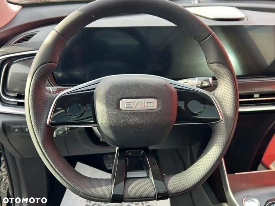 BAIC 7 1.5T Luxury DCT - 8