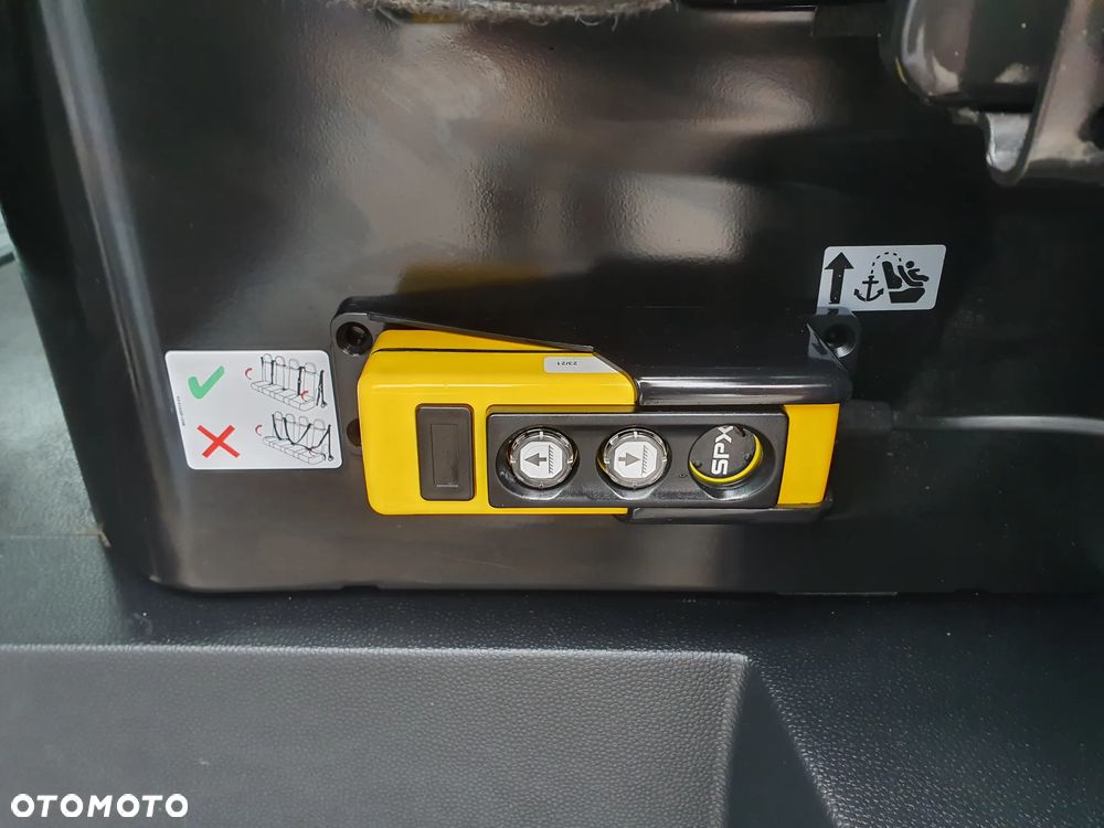 Ford TRANSIT 3,5t na Haku - 24