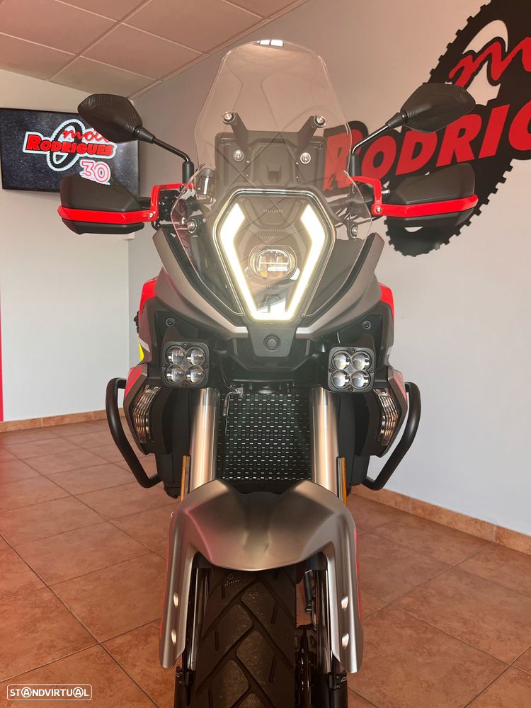 QJ Motor SRT 600SX - OFERTA DE 3 MALAS EM ALUMÍNIO + EQUIPAMENTO - 5