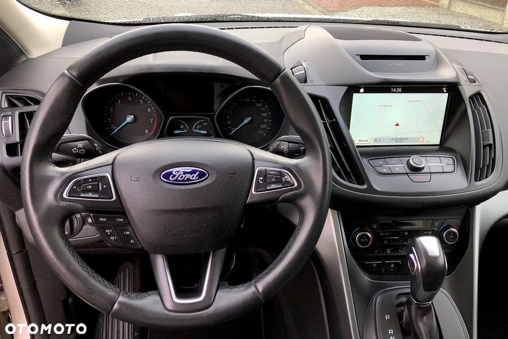 Ford Kuga 1.5 EcoBoost 2x4 Titanium - 29