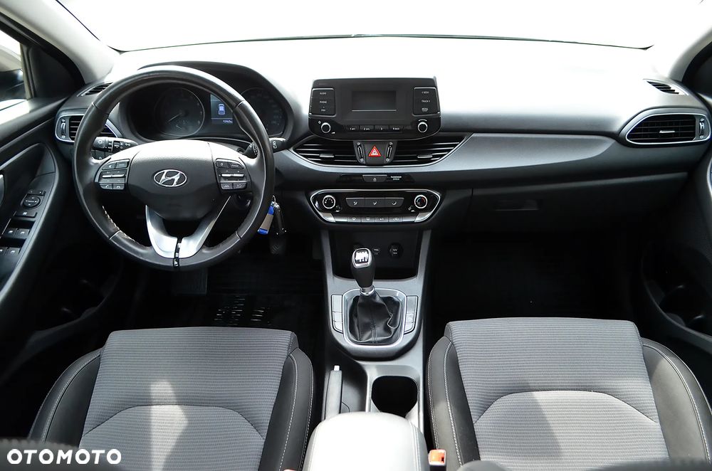 Hyundai i30 1.5 DPI Modern - 11