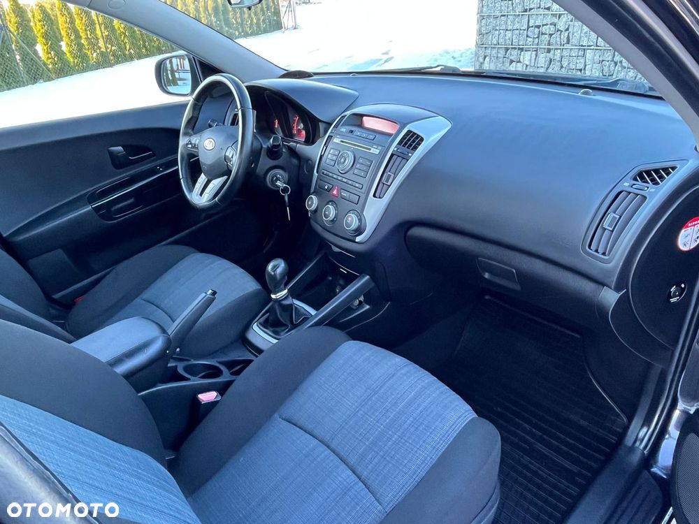 Kia Ceed 1.4 CVVT Vision - 12