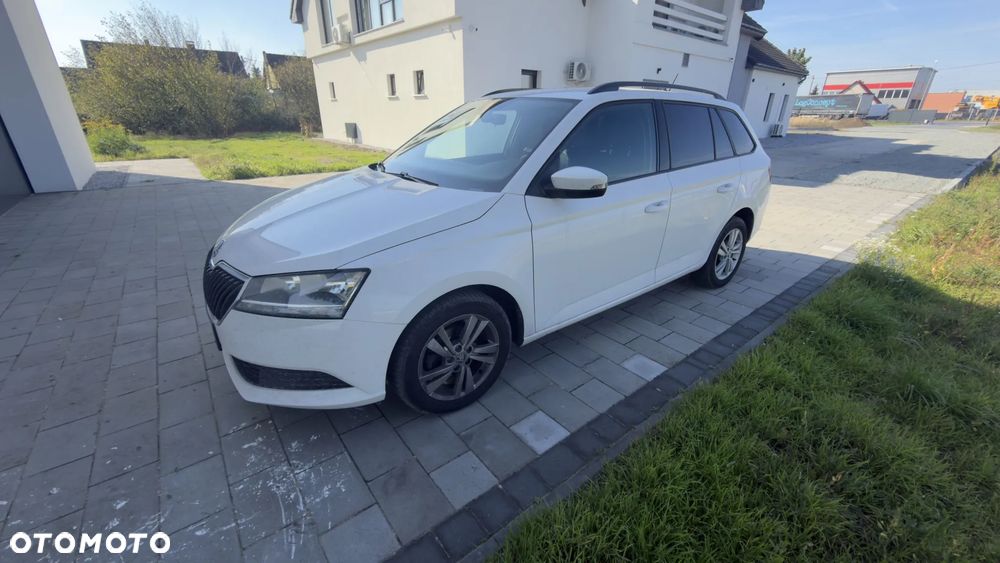 2022 Skoda Fabia, photograph 1