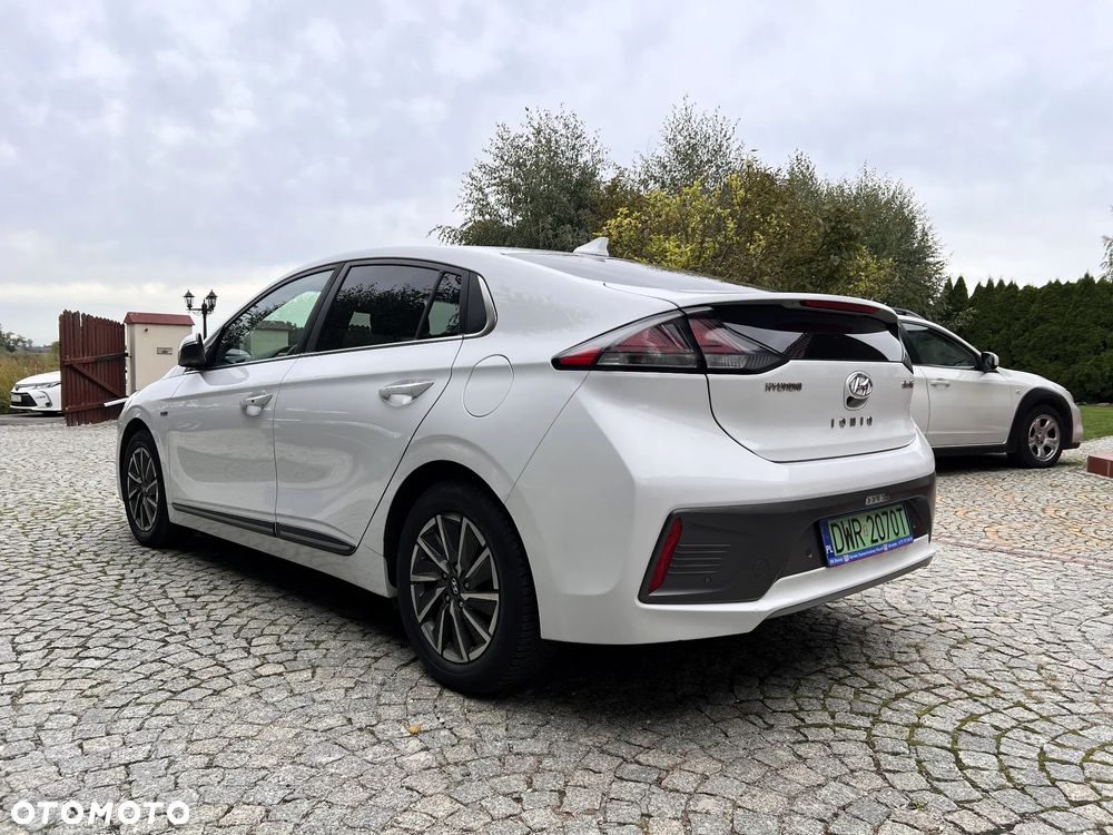 Hyundai IONIQ electric Premium - 10