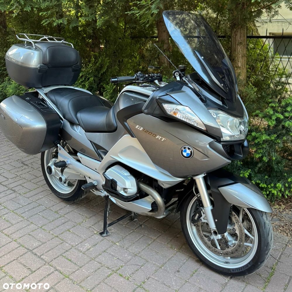 BMW R - 1