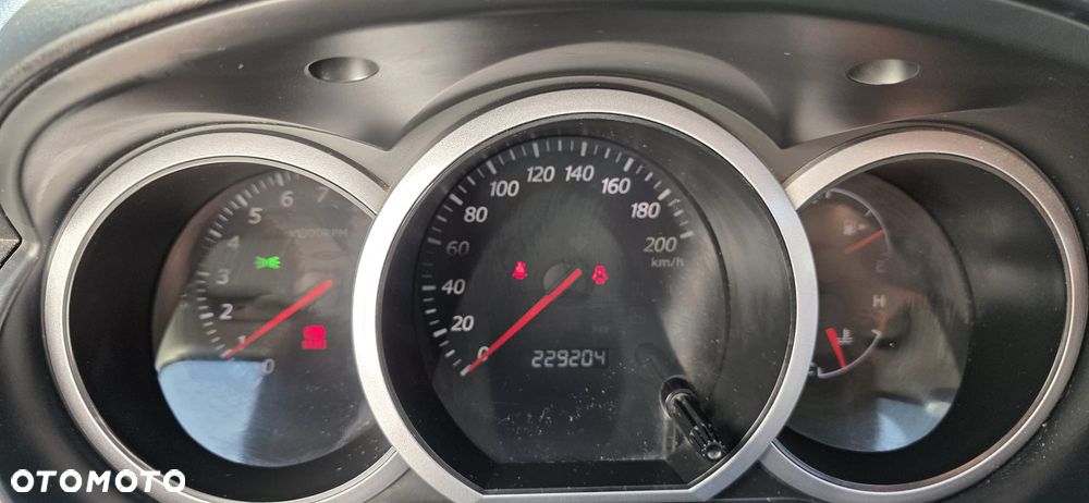 Suzuki Grand Vitara 2.0 - 8