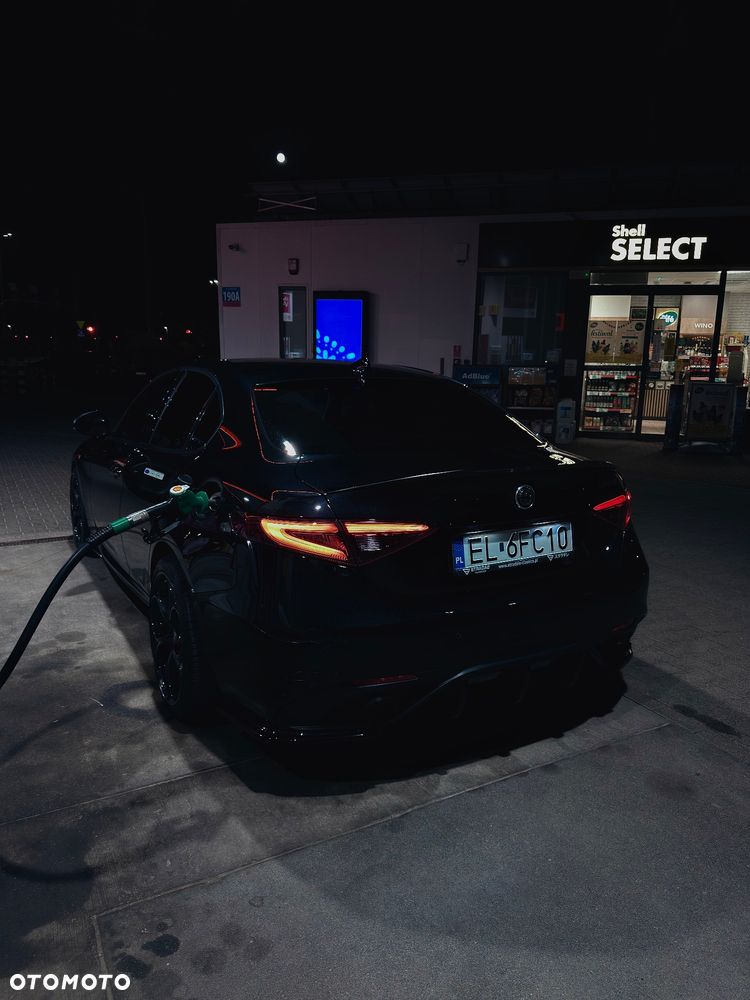 Alfa Romeo Giulia 2.0 Turbo Veloce - 11