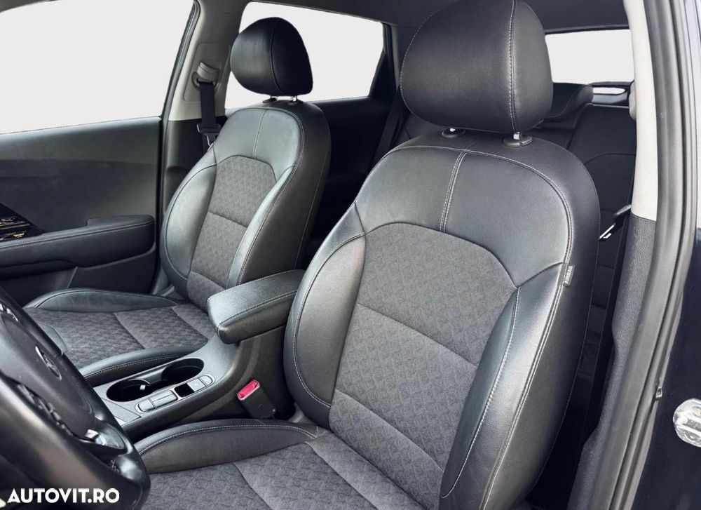 Kia Niro 1.6 GDI 2WD Aut. Spirit - 8