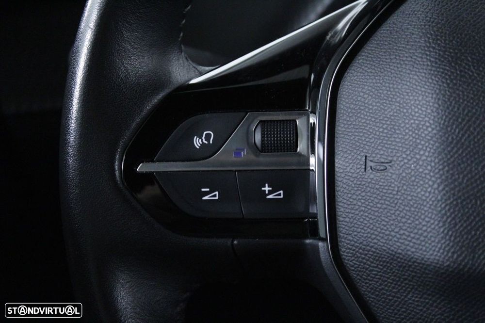 Peugeot 2008 1.2 PureTech Active - 22