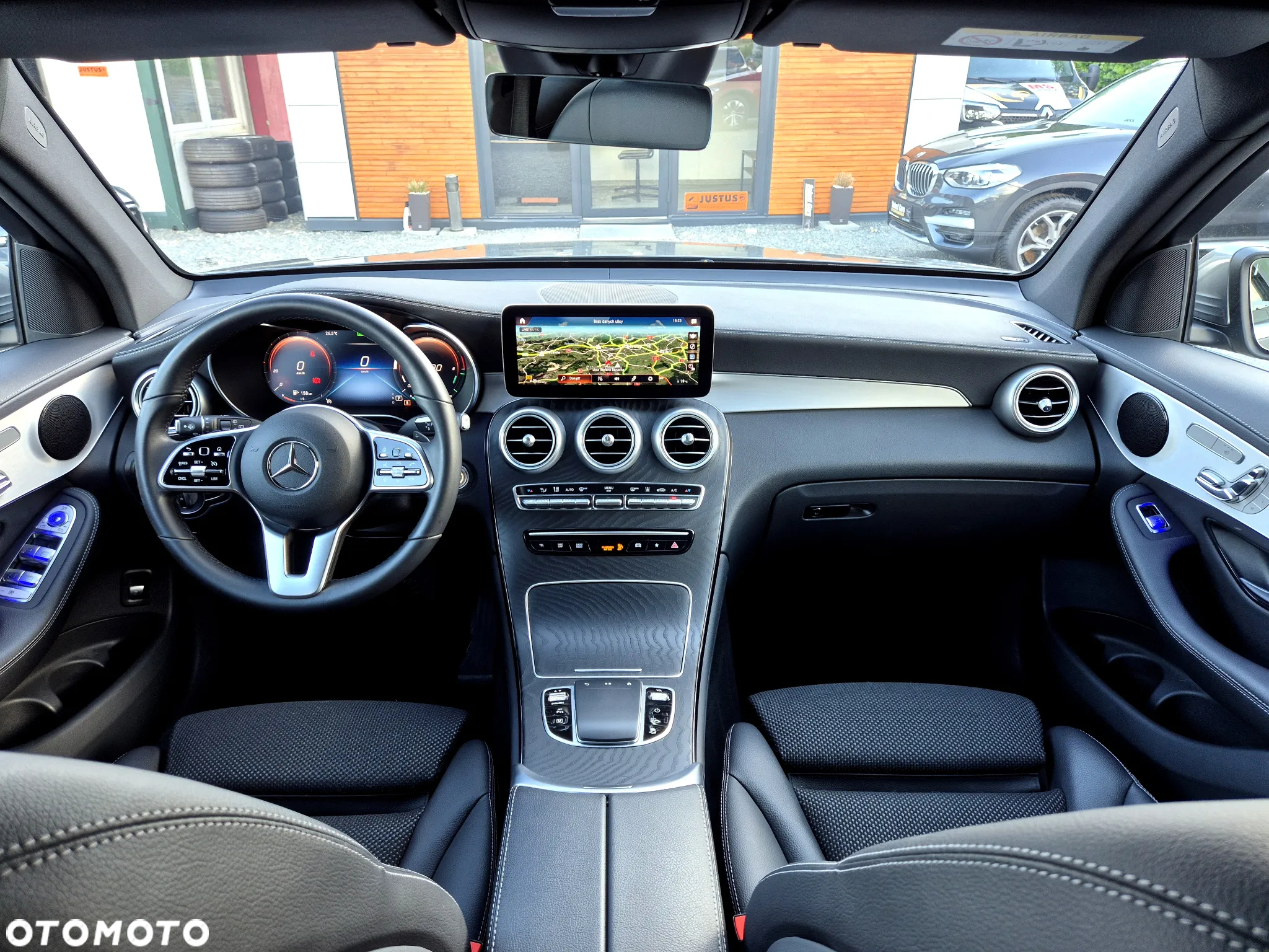 Mercedes-Benz GLC - 6
