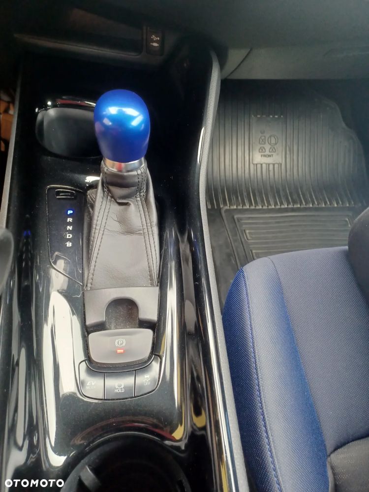Toyota C-HR - 9