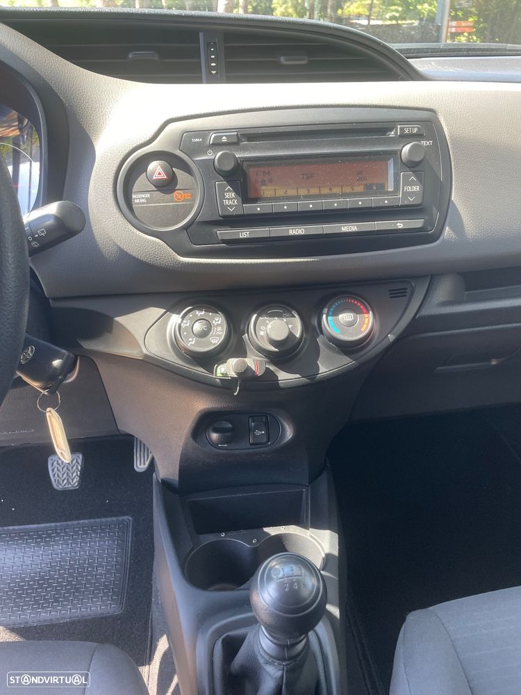 Toyota Yaris - 15