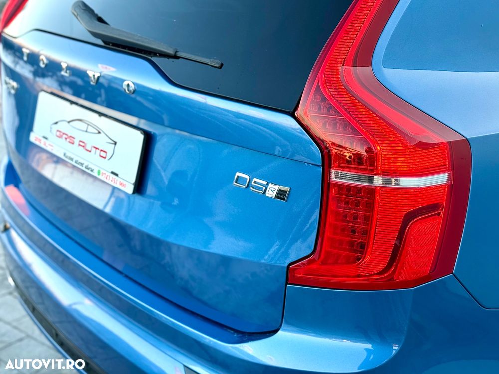 Volvo XC 90 D5 AWD Geartronic RDesign - 13