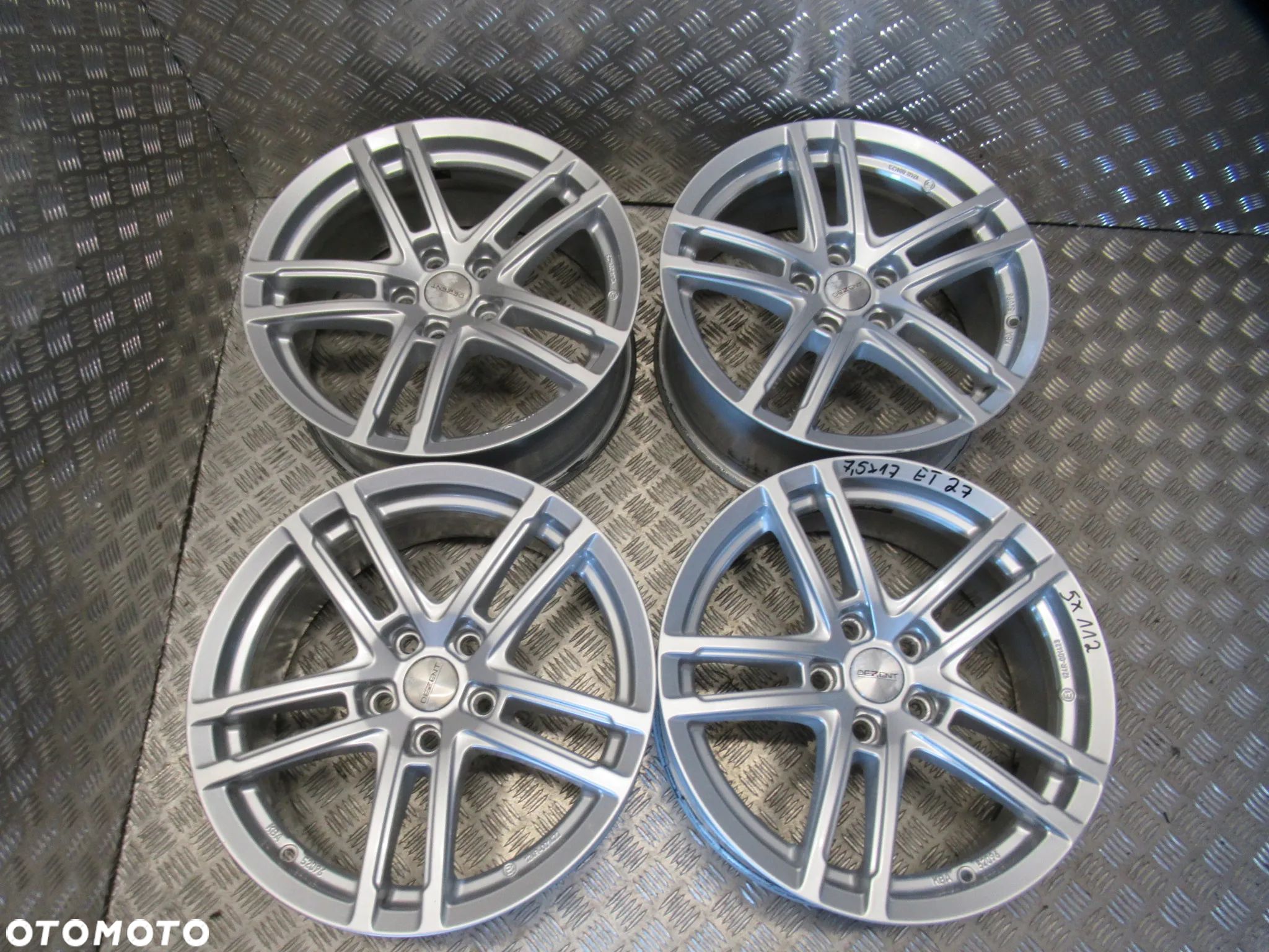 Felgi Audi A4 B8 B9 Vw Passat Golf Touran T-Rock Skoda Octavia Superb 7,5Jx17 et27 5x112 - 1