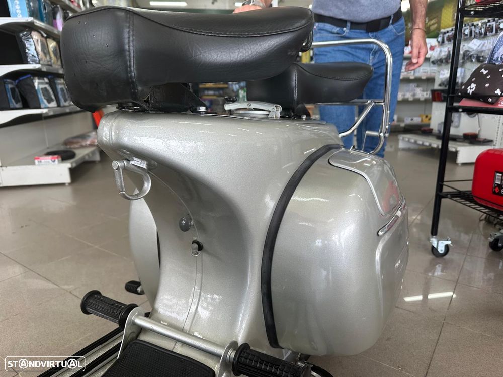 Vespa 150 Sprint - 5