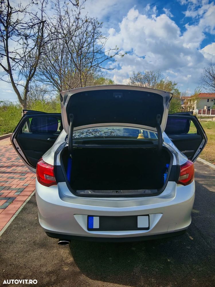 Opel Astra 1.4 ECOTEC Turbo Enjoy - 6