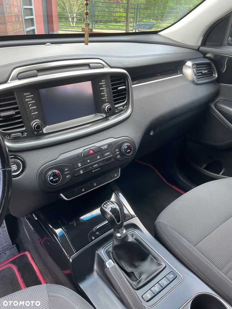 Kia Sorento - 11
