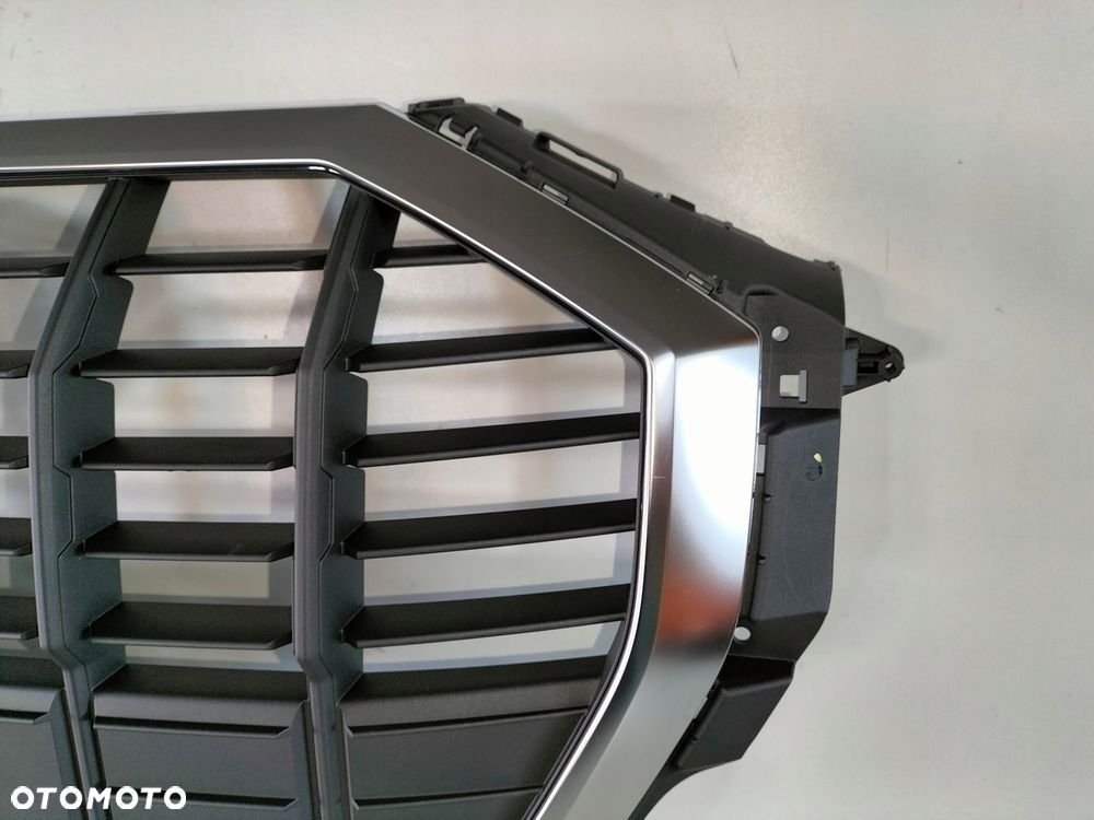 atrapa kratka grill audi q3 18- sportback - 4