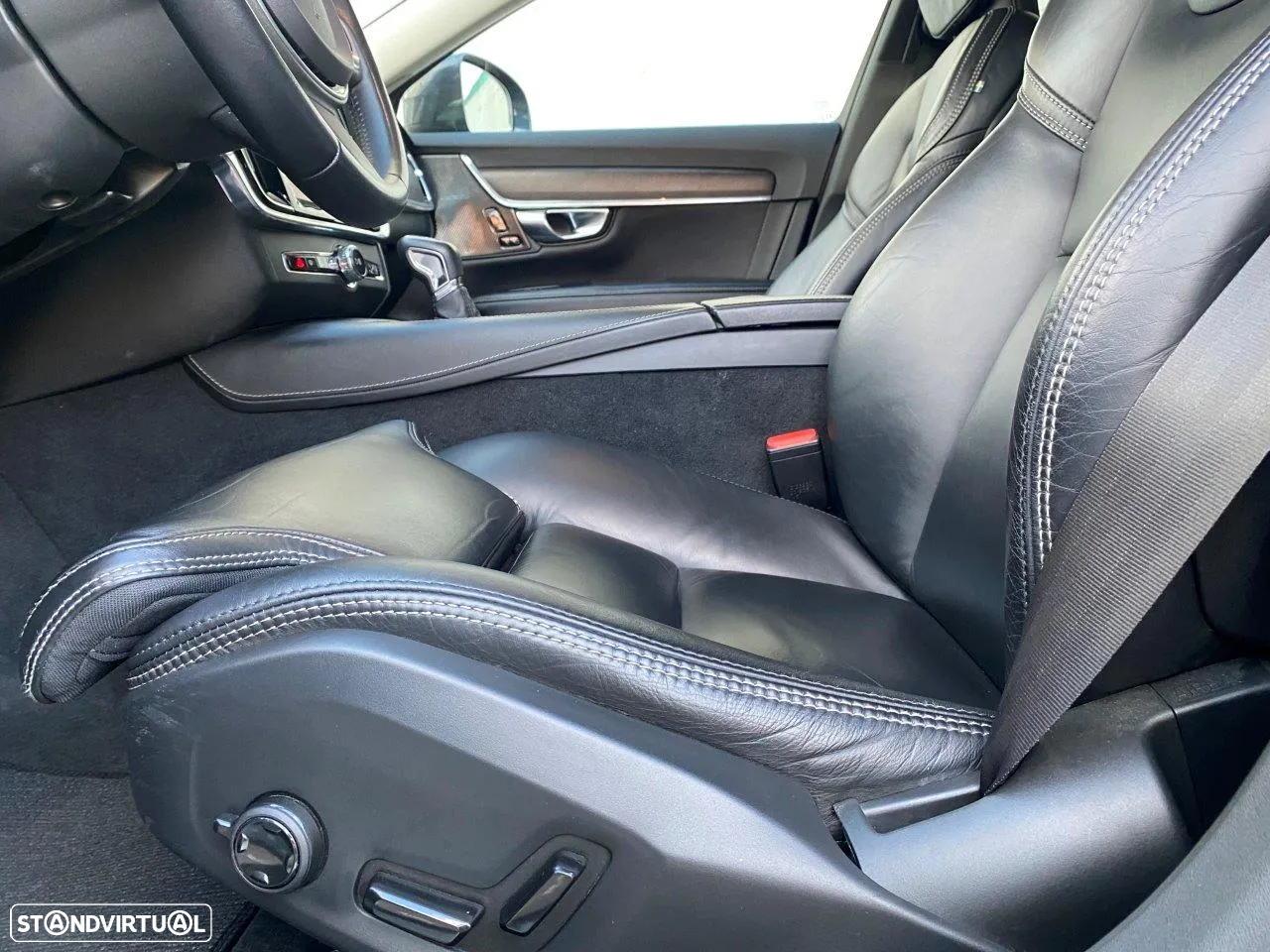 Volvo V90 Cross Country 2.0 D4 Pro AWD Geartronic - 50