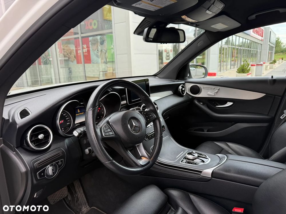 Mercedes-Benz GLC - 12
