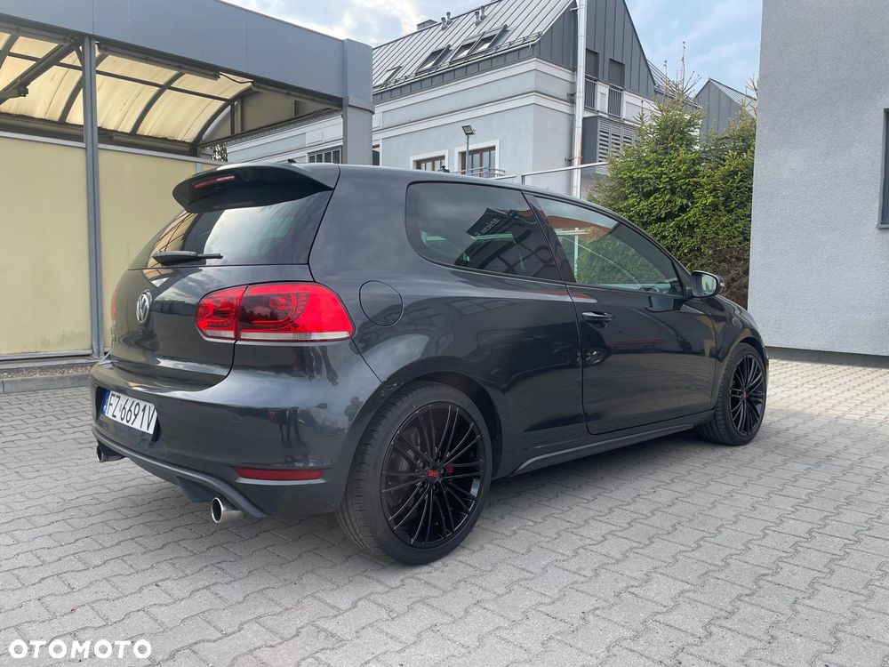 Volkswagen Golf 2.0 GTI DSG - 9