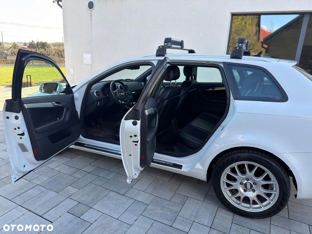 Audi A3 Sportback 2.0 TDI DPF Ambiente - 17