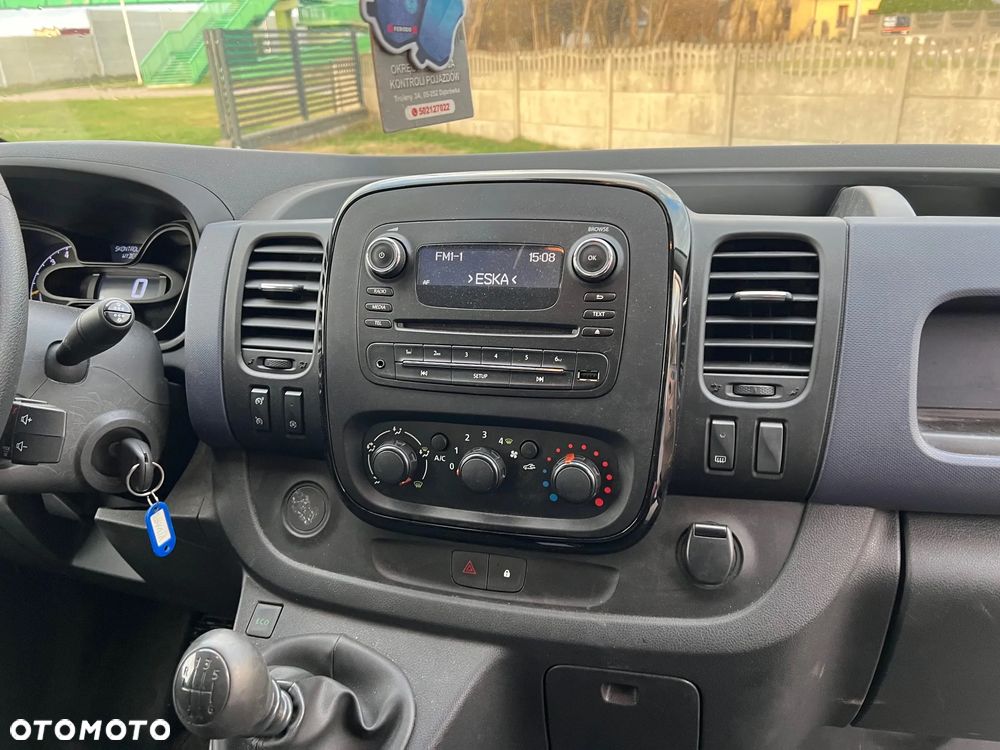 Opel Vivaro - 11