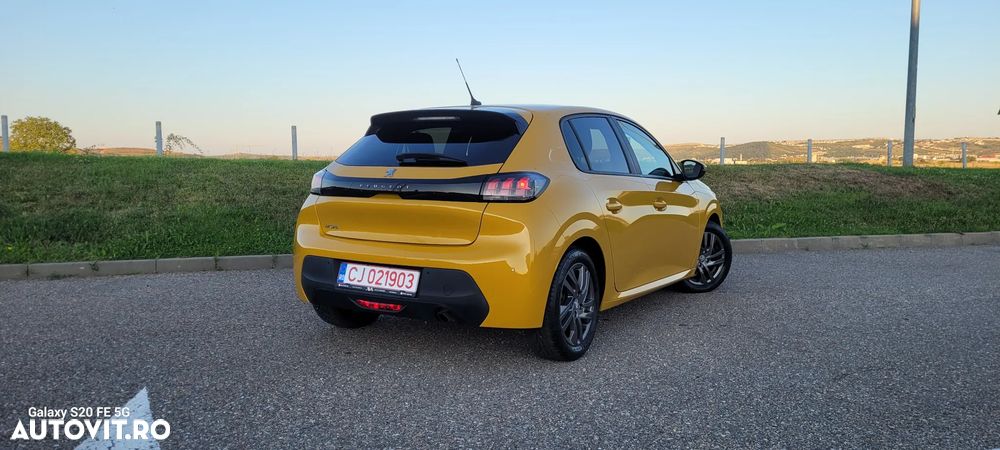 Peugeot 208 - 3