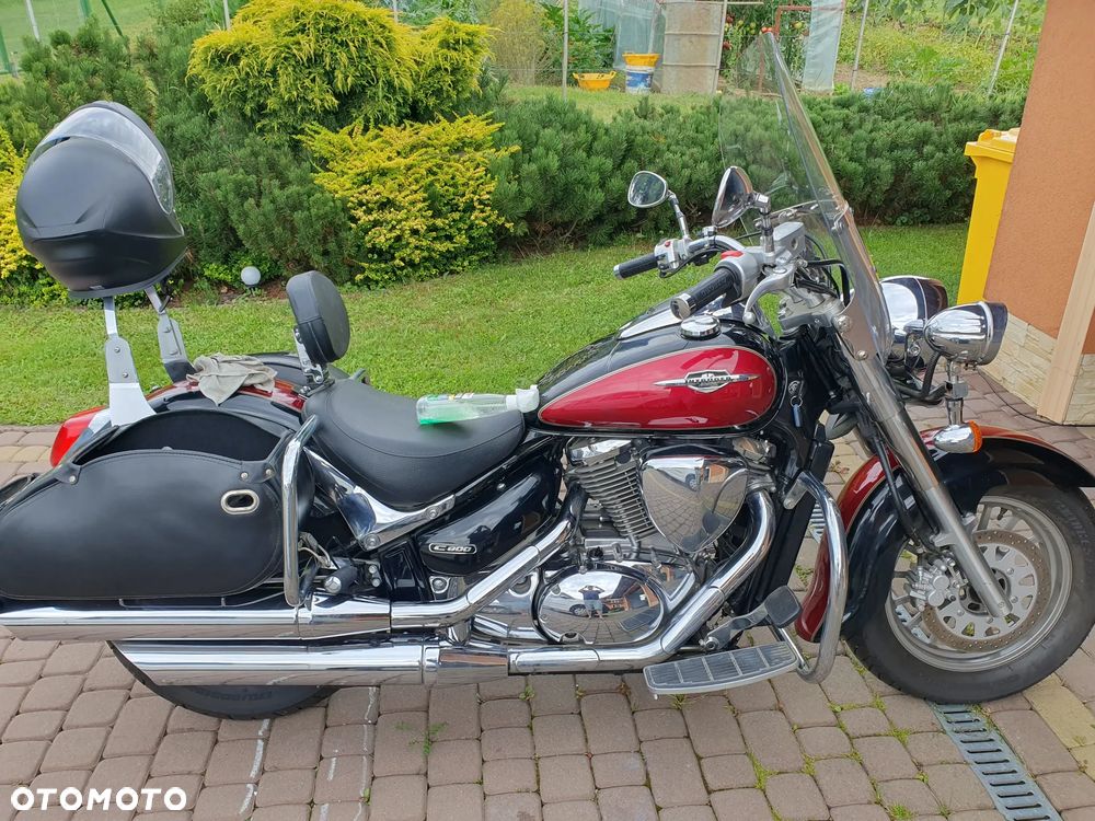 Suzuki Intruder - 4
