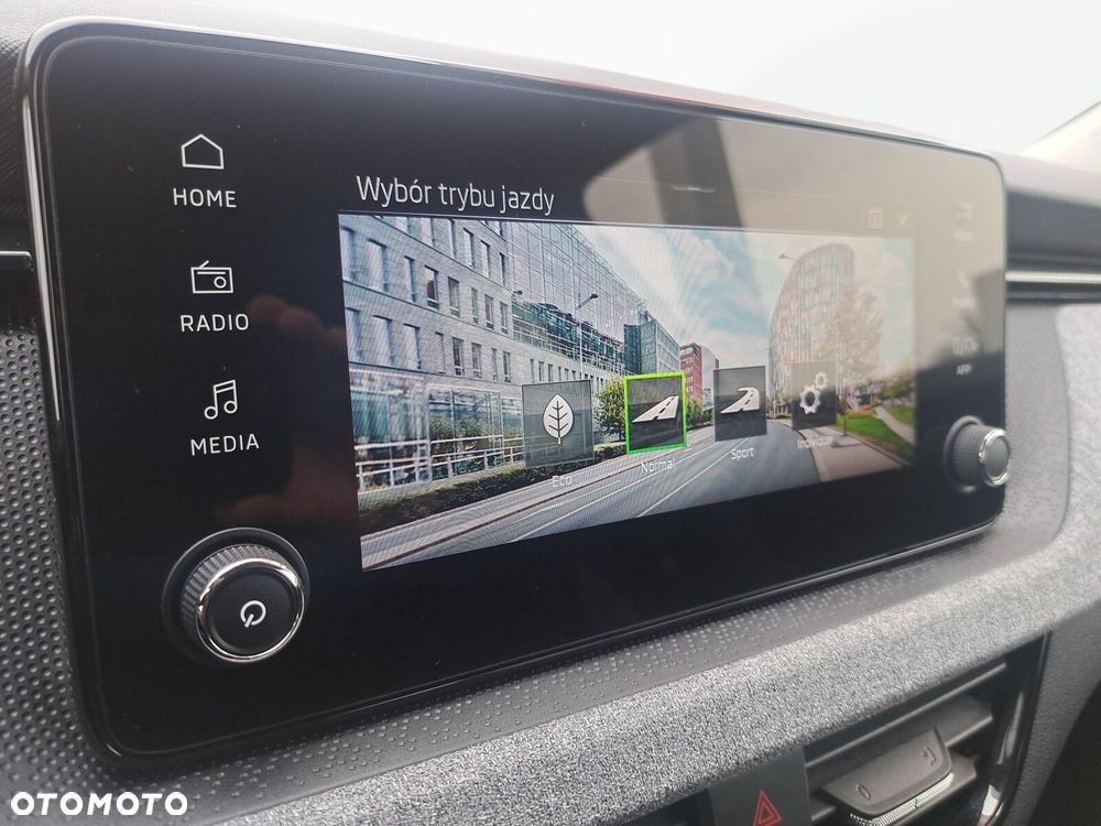 Skoda Kamiq 1.0 TSI Selection DSG - 17