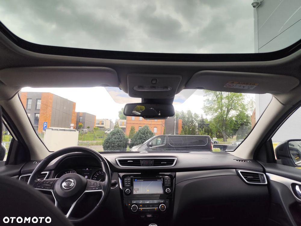 Nissan Qashqai 1.2 DIG-T N-Connecta EU6 - 14