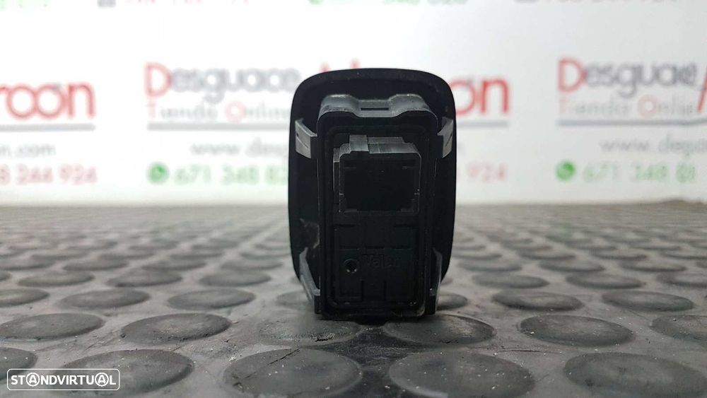 COMANDO DO ELEVADOR TRASEIRO DIREITO CITROEN C3 PICASSO COLLECTION - 8