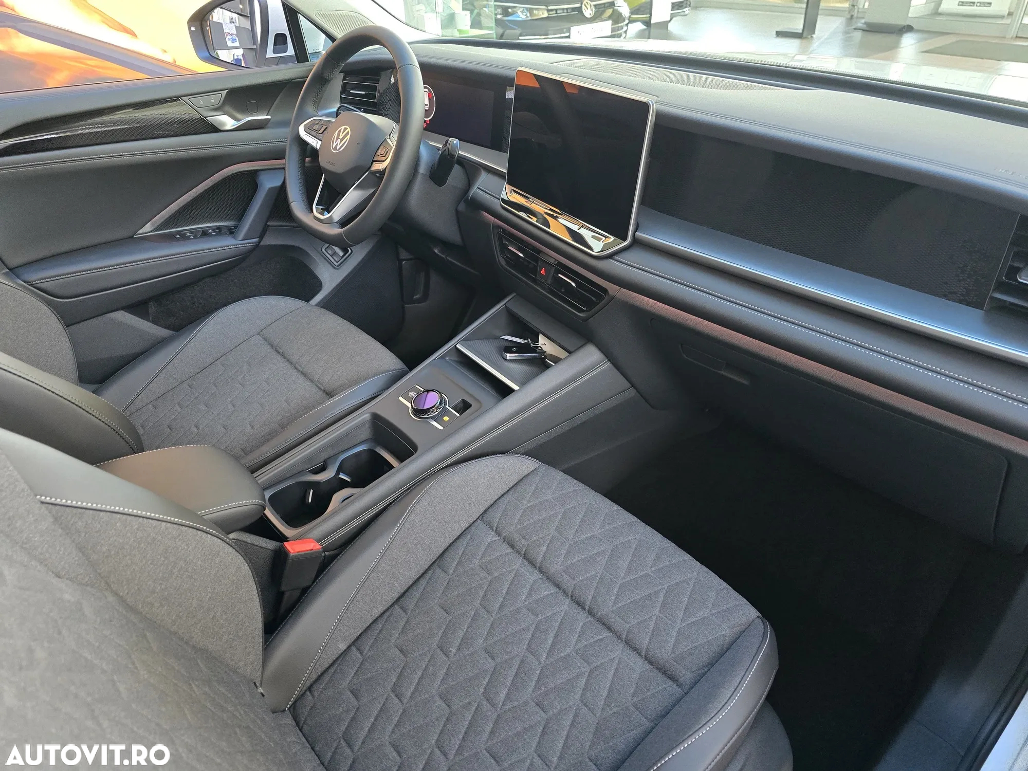 Volkswagen Tayron 1.5 TSI DSG PHEV Life - 8