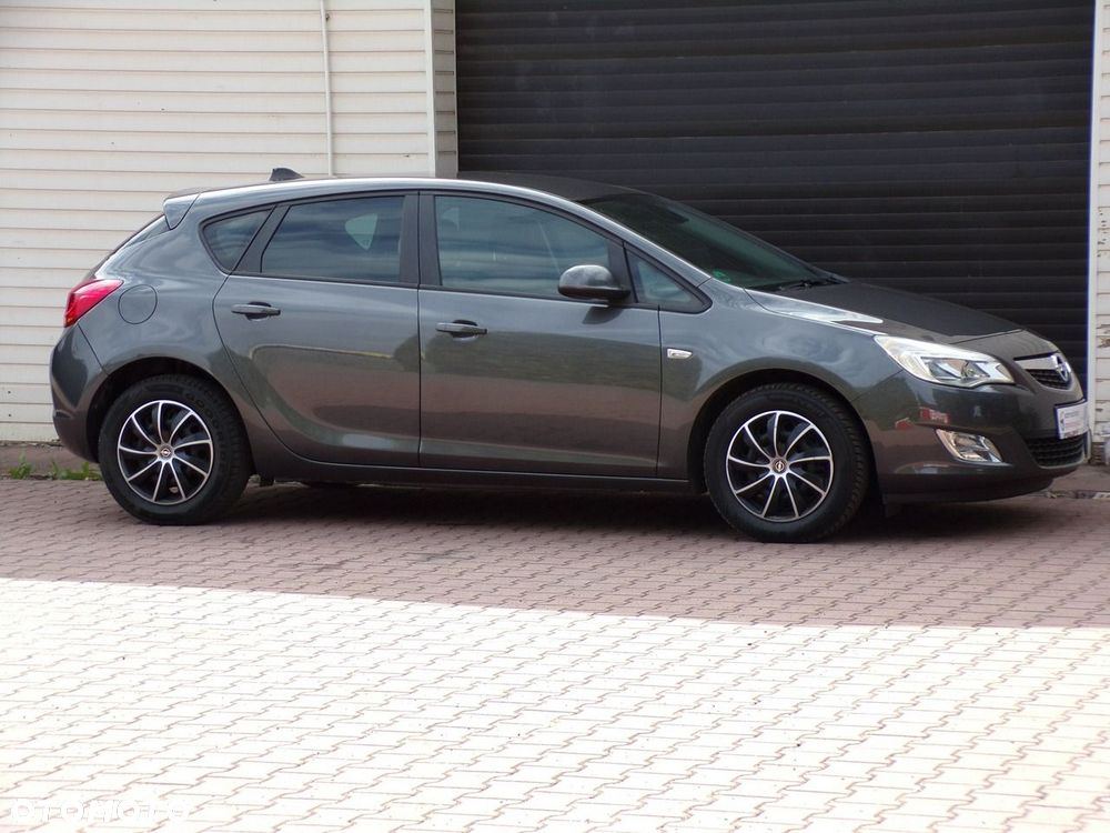 Opel Astra - 5