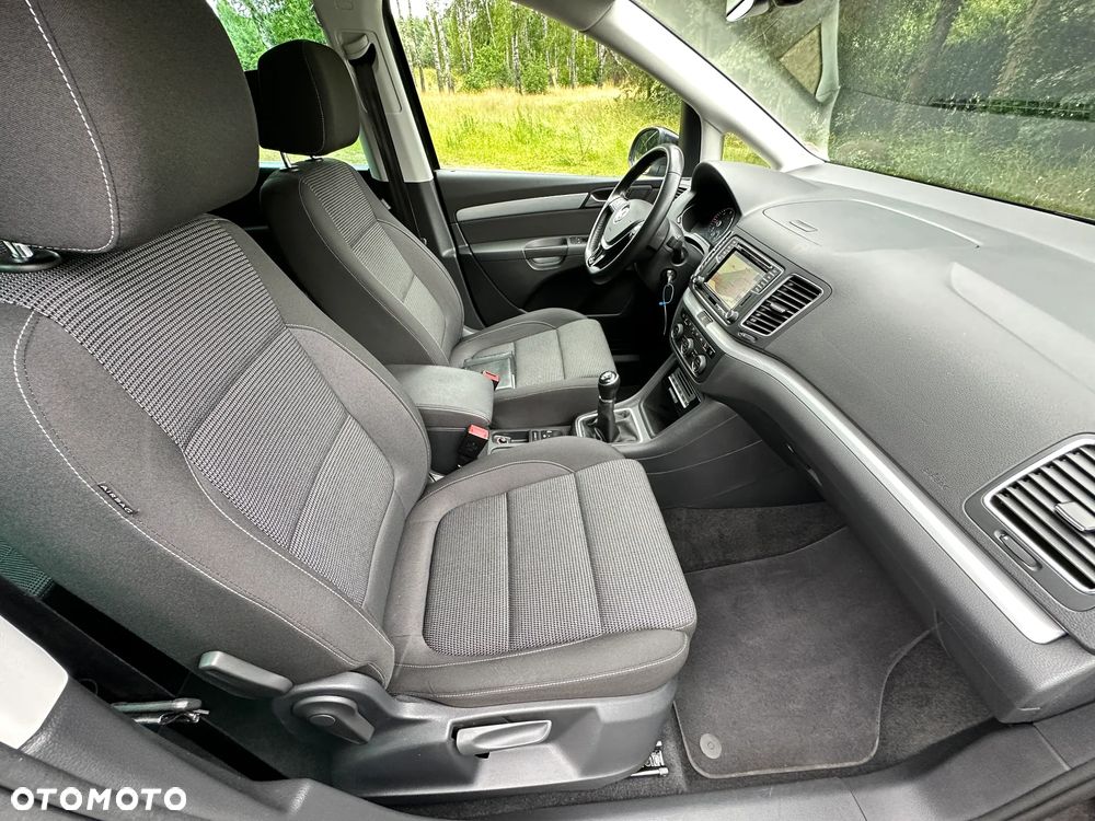 Volkswagen Sharan 2.0 TDI BMT Comfortline - 24